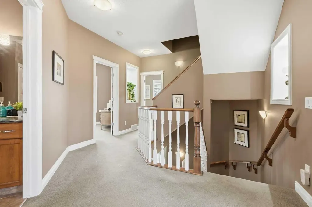 14 Somme Boulevard SW Calgary AB T2T 6K6