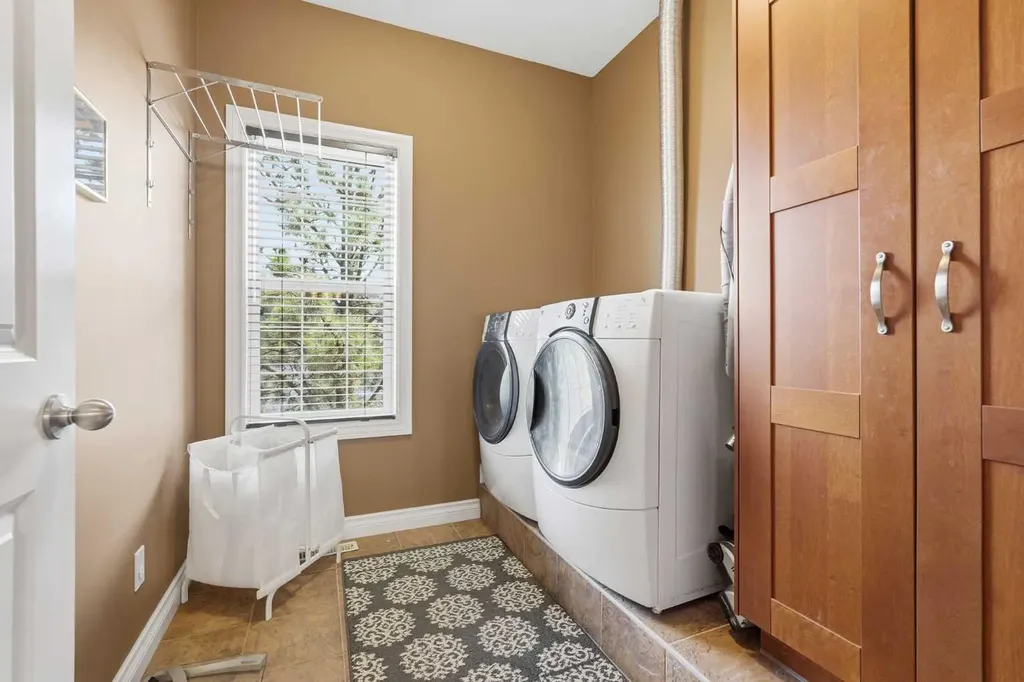 14 Somme Boulevard SW Calgary AB T2T 6K6