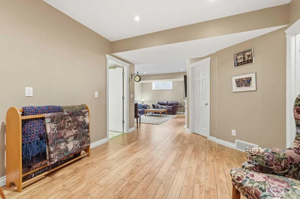 14 Somme Boulevard SW Calgary AB T2T 6K6