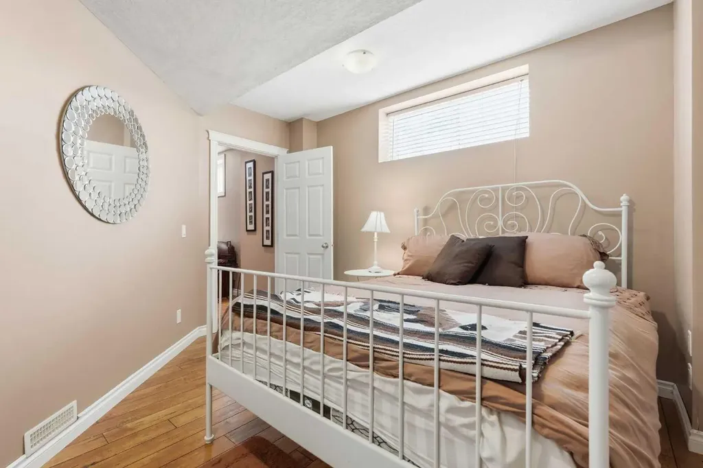 14 Somme Boulevard SW Calgary AB T2T 6K6
