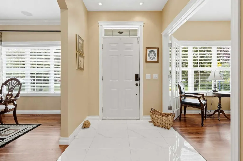 14 Somme Boulevard SW Calgary AB T2T 6K6
