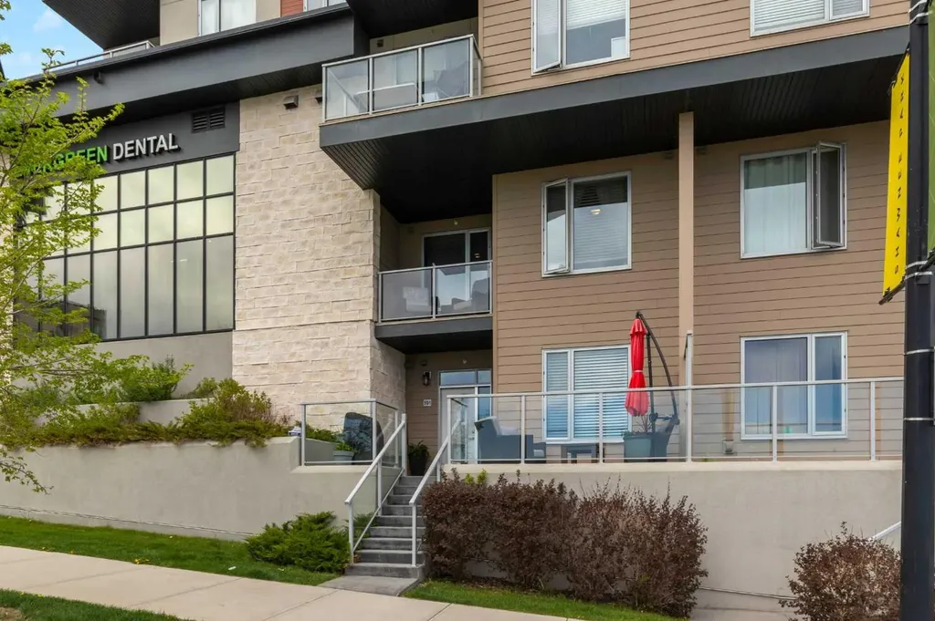 30 Shawnee Common SW Calgary AB T2Y 0R1