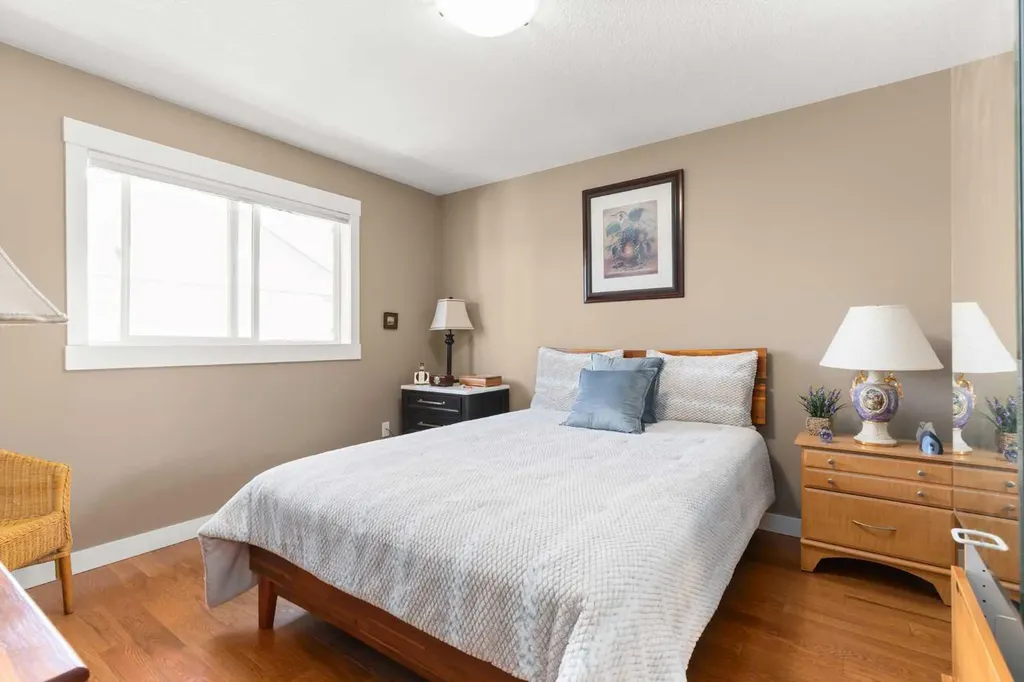 128 Preston Avenue NE Medicine Hat AB T1C0E6