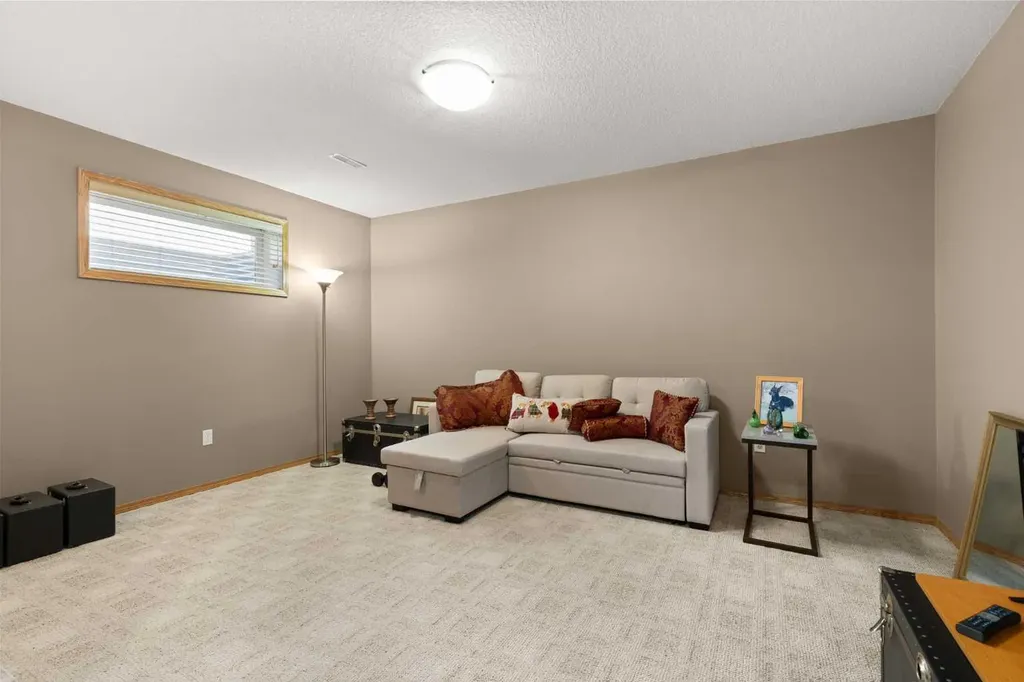 128 Preston Avenue NE Medicine Hat AB T1C0E6