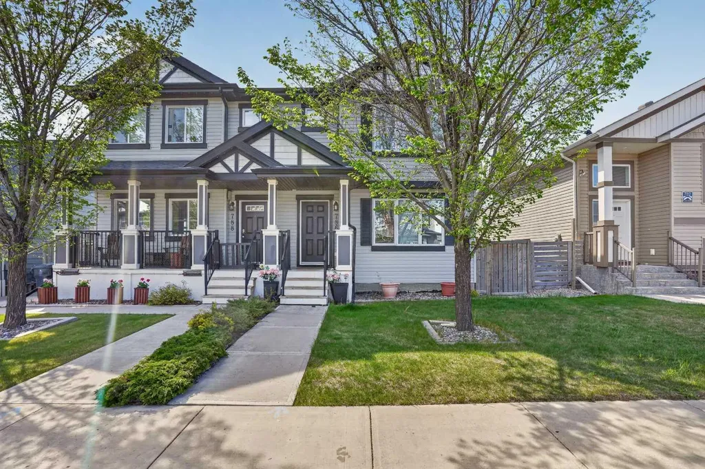 786 Silkstone Close W Lethbridge AB T1J 5C7