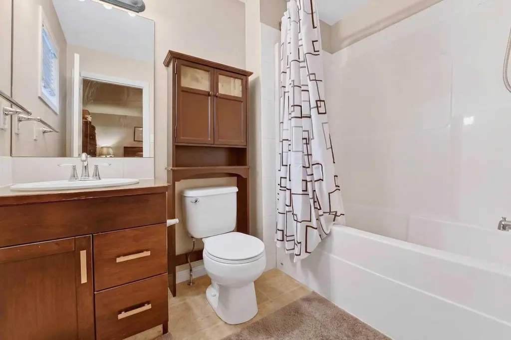 786 Silkstone Close W Lethbridge AB T1J 5C7