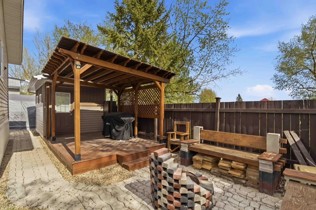 157 Gregoire Crescent Fort Mcmurray AB T9H 2L5