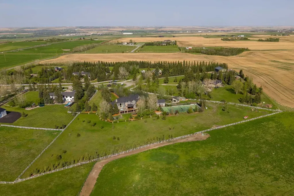 402041 28 Street E Rural Foothills County AB T1S 6C3