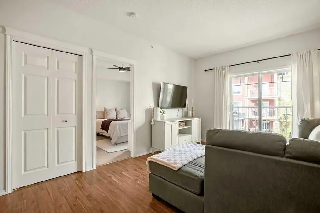 70 Panamount Drive NW Calgary AB T3K 5Z1