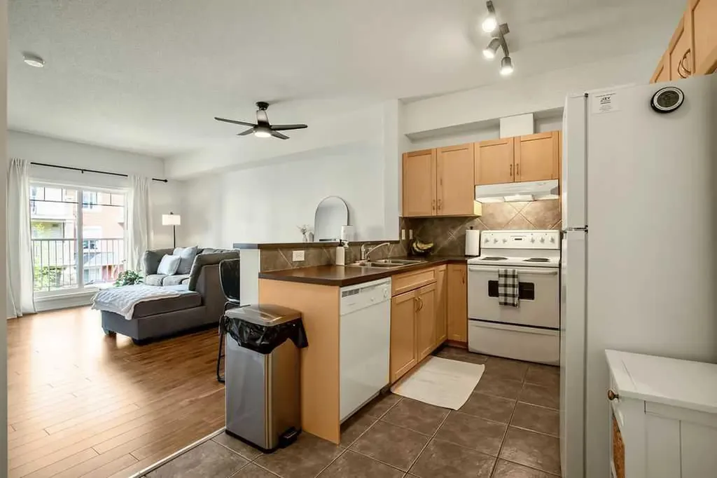 70 Panamount Drive NW Calgary AB T3K 5Z1