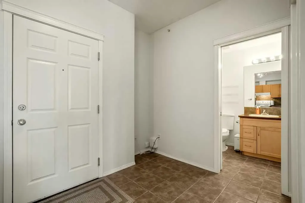 70 Panamount Drive NW Calgary AB T3K 5Z1