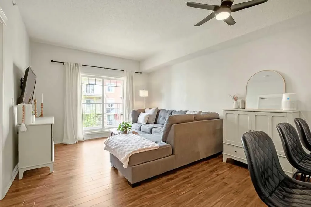 70 Panamount Drive NW Calgary AB T3K 5Z1