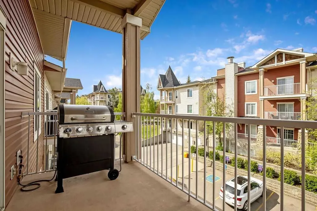 70 Panamount Drive NW Calgary AB T3K 5Z1