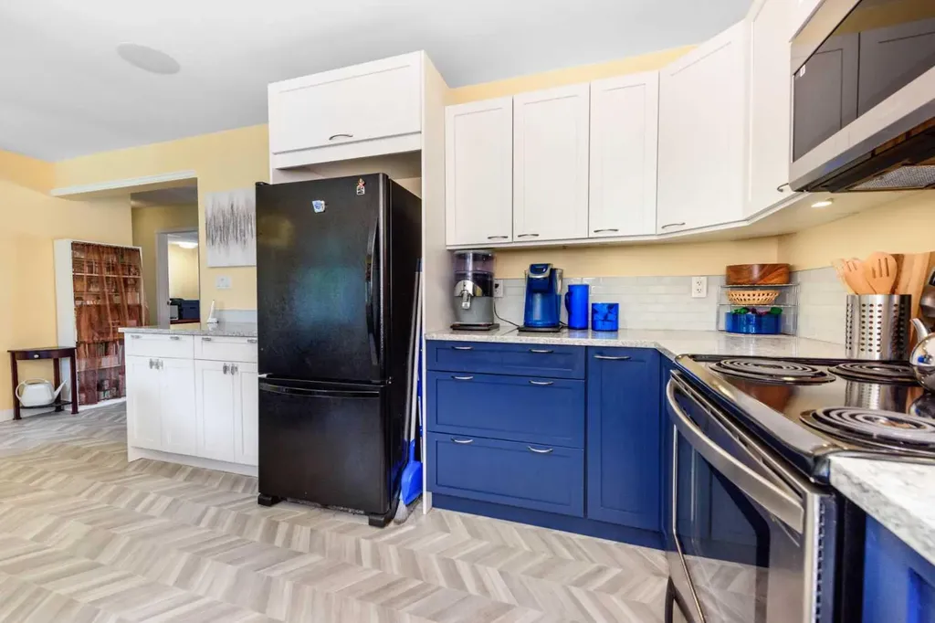 208 Van Horne Crescent NE Calgary AB T2E6H1