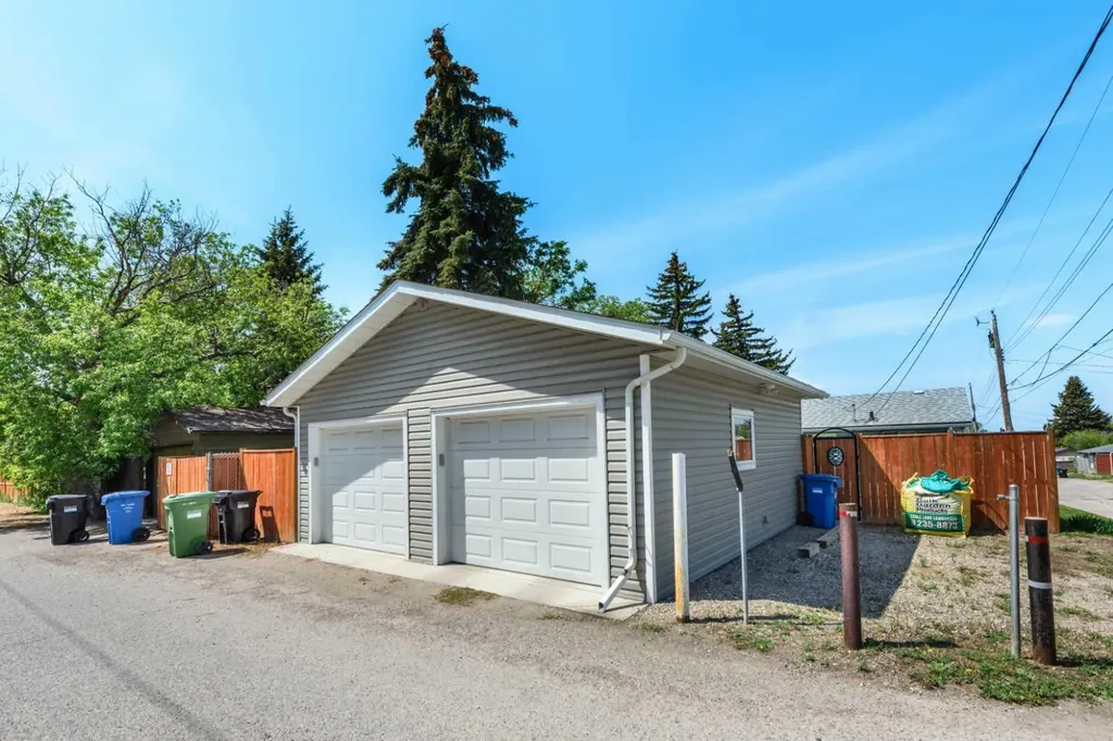 208 Van Horne Crescent NE Calgary AB T2E6H1