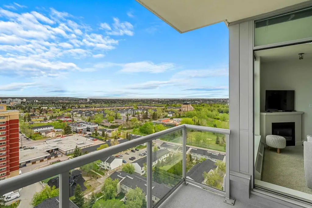 55 Spruce Place SW Calgary AB T3C 3X5