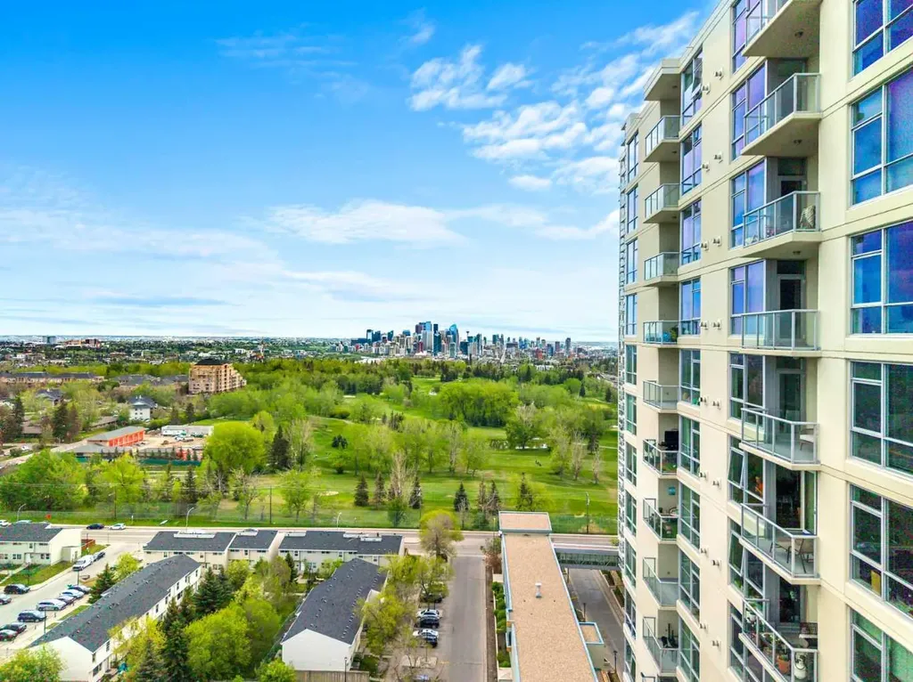 55 Spruce Place SW Calgary AB T3C 3X5