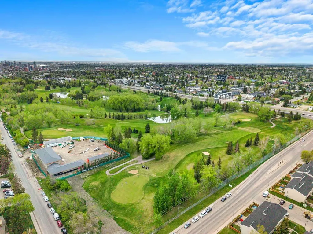 55 Spruce Place SW Calgary AB T3C 3X5