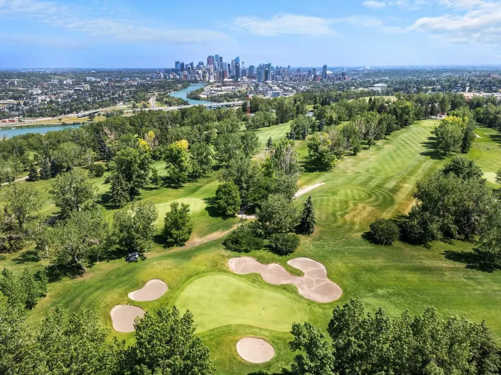 55 Spruce Place SW Calgary AB T3C 3X5