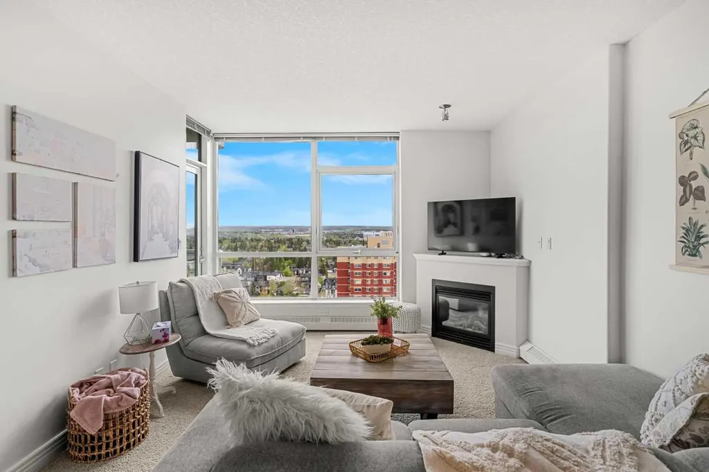 55 Spruce Place SW Calgary AB T3C 3X5