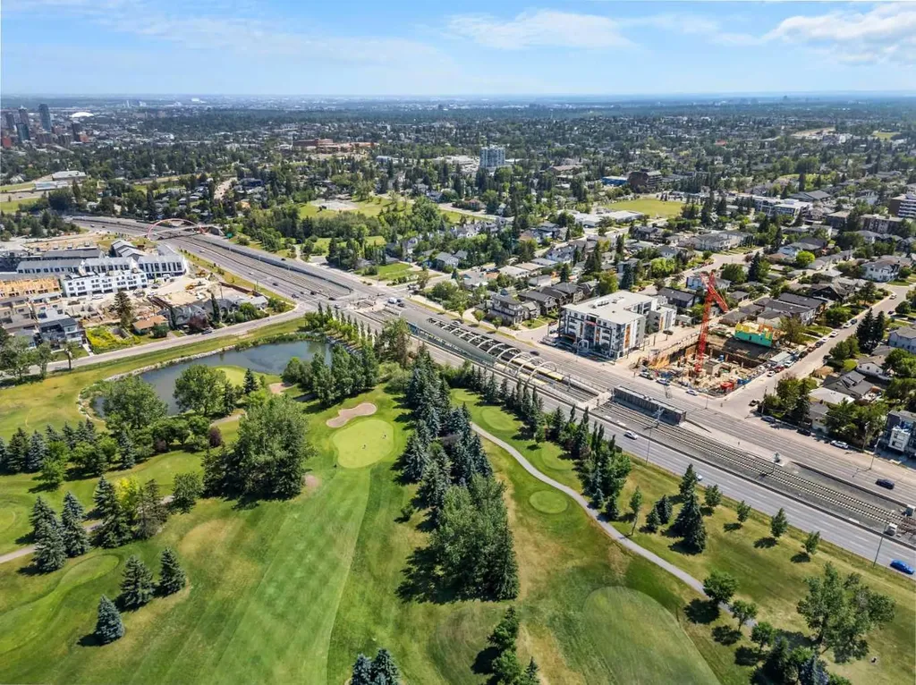 55 Spruce Place SW Calgary AB T3C 3X5