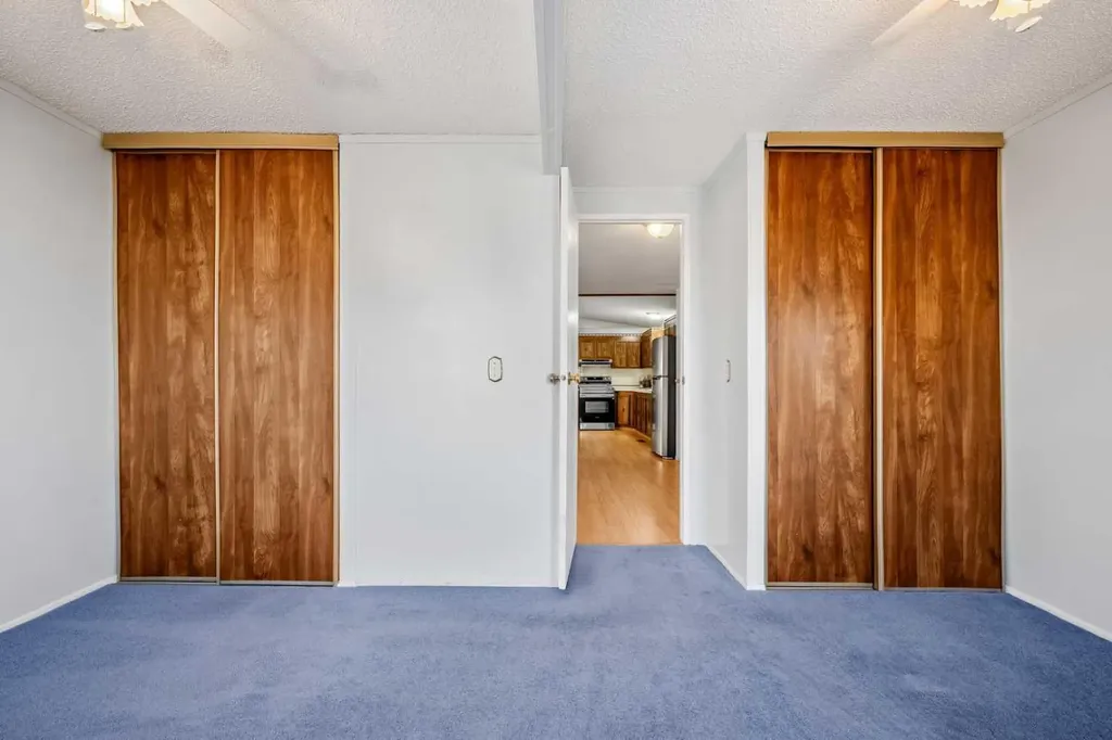 99 Arbour Lake Road NW Calgary AB T3G 4E4