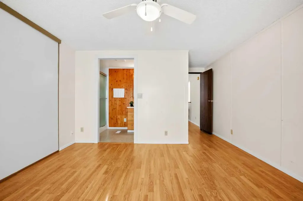 99 Arbour Lake Road NW Calgary AB T3G 4E4