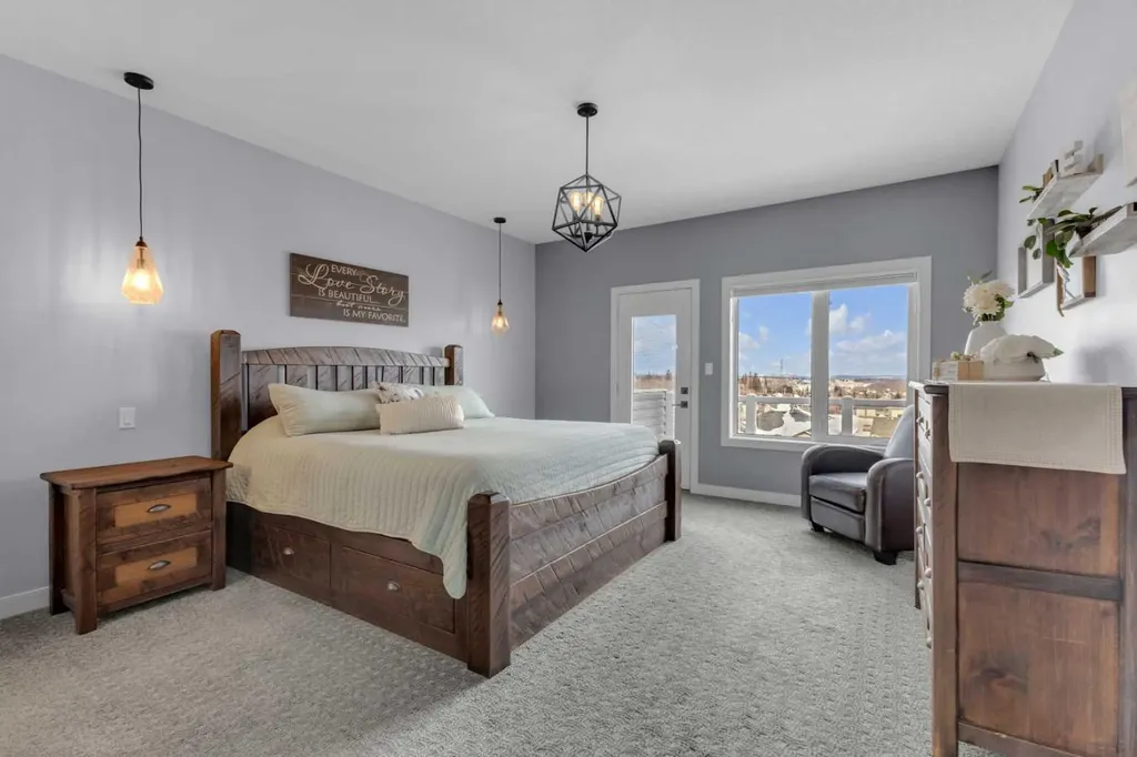 5 Leonard Close Sylvan Lake AB T4S 0E7