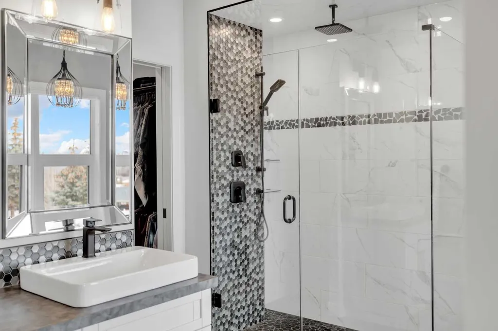 5 Leonard Close Sylvan Lake AB T4S 0E7