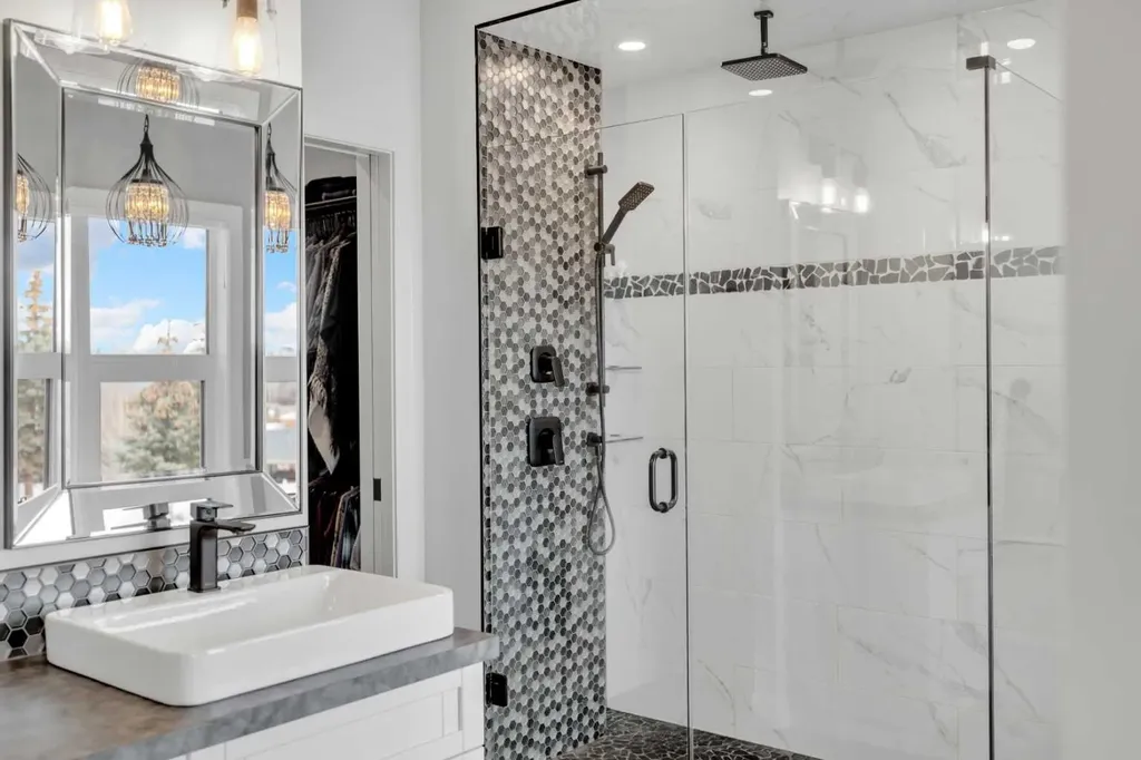 5 Leonard Close Sylvan Lake AB T4S 0E7