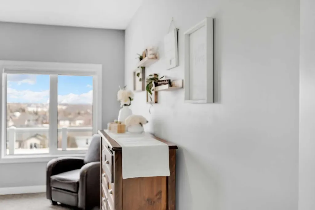 5 Leonard Close Sylvan Lake AB T4S 0E7