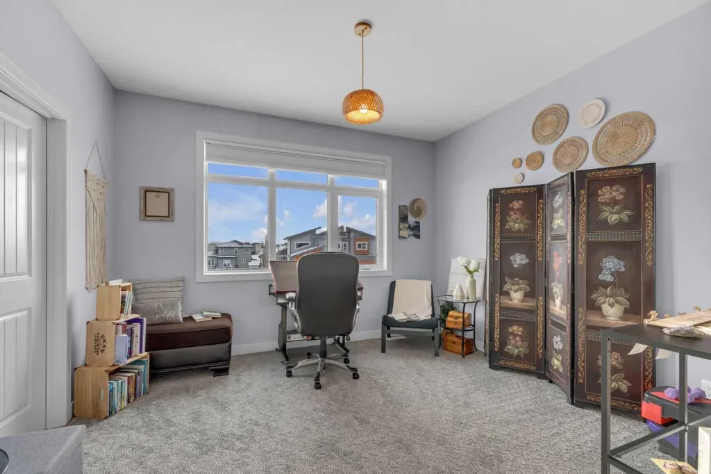5 Leonard Close Sylvan Lake AB T4S 0E7