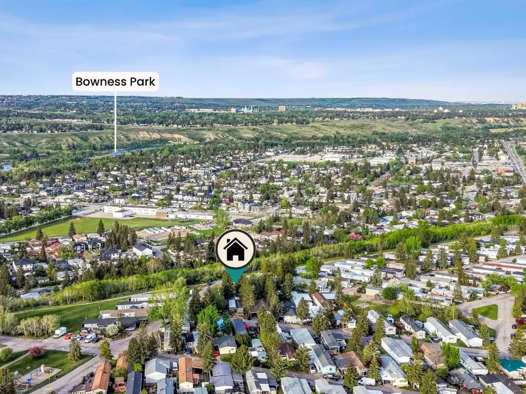 3223 83 Street Calgary AB T3B 5M7