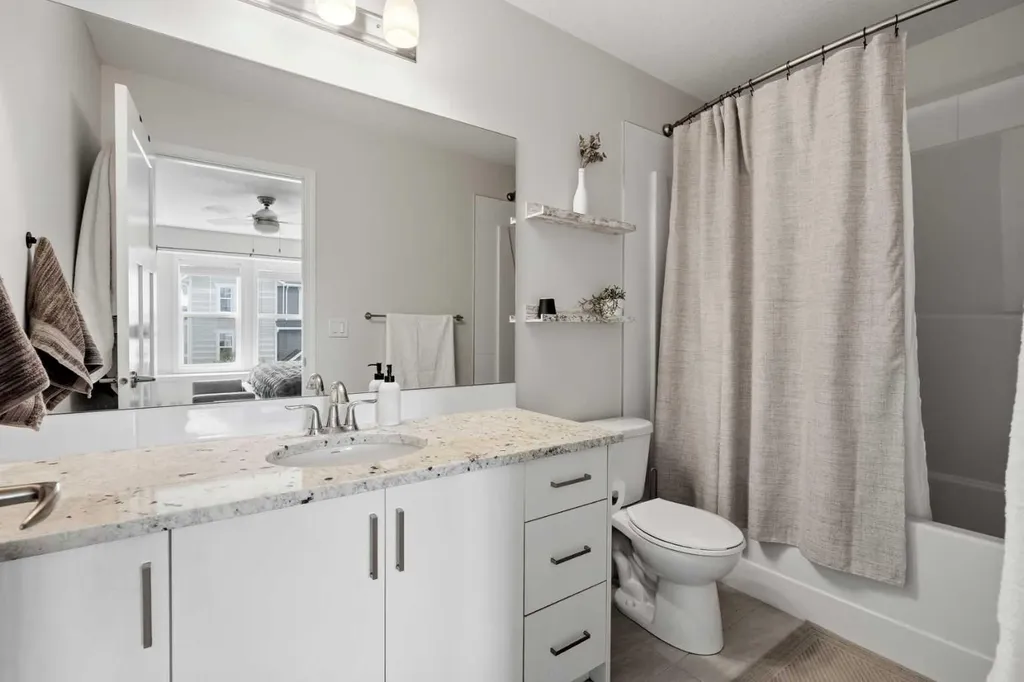 144 South Point Court SW Airdrie AB T4B4K9