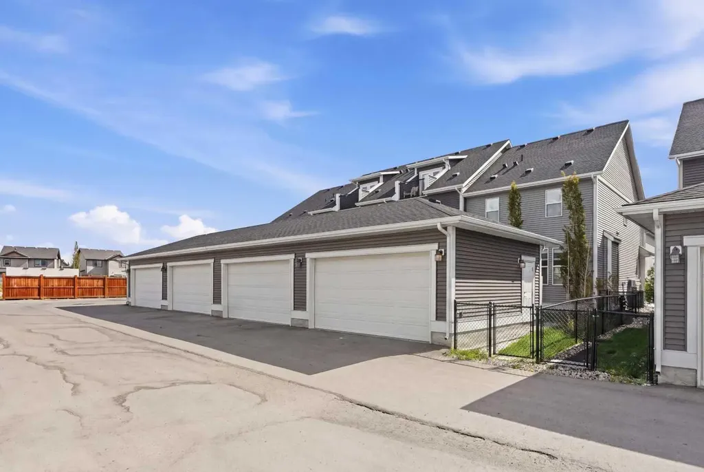 144 South Point Court SW Airdrie AB T4B4K9