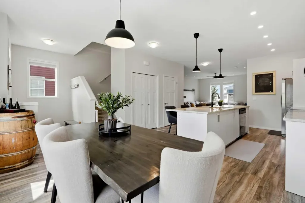144 South Point Court SW Airdrie AB T4B4K9