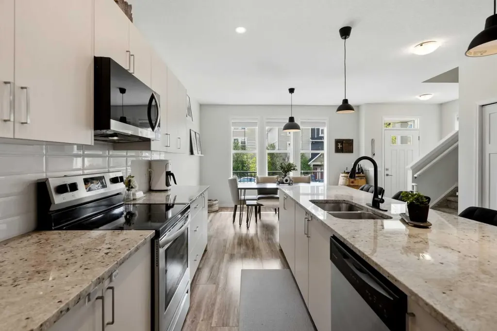 144 South Point Court SW Airdrie AB T4B4K9
