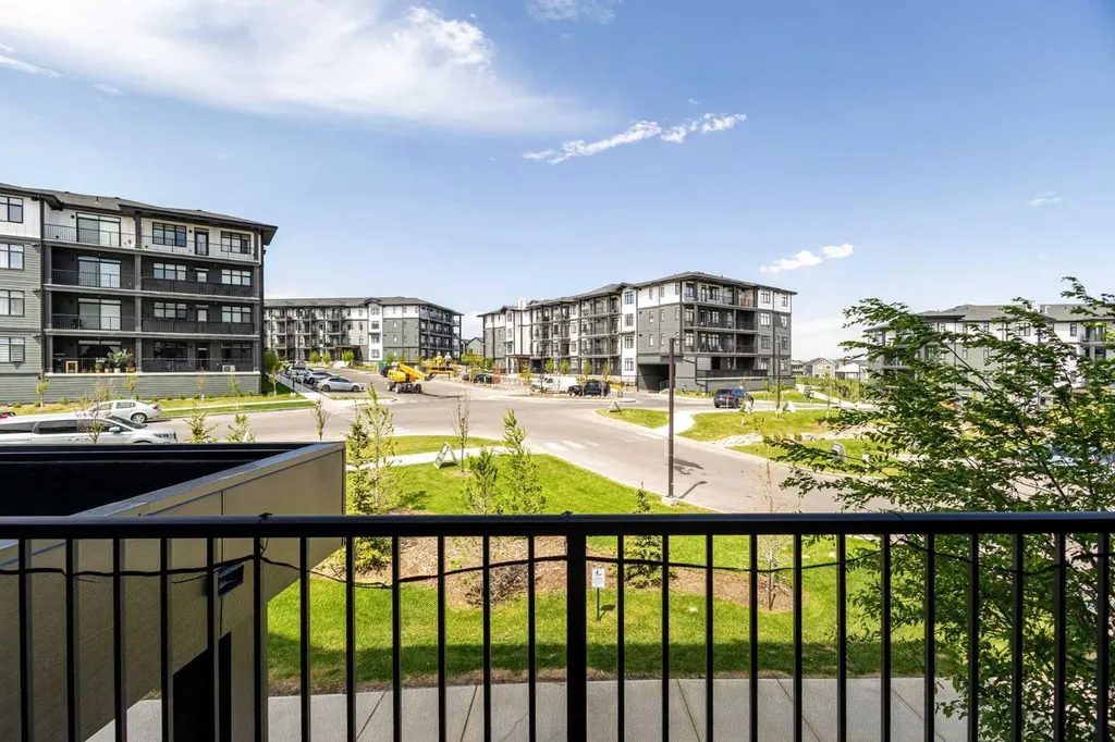 10 Sage Hill Walk NW Calgary AB T3R 1X9