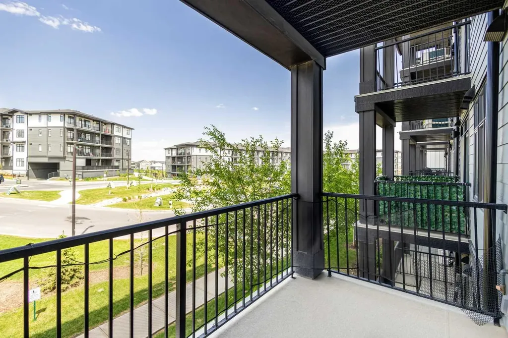 10 Sage Hill Walk NW Calgary AB T3R 1X9