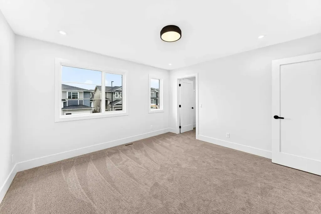 226 Greystone Boulevard Cochrane AB T4C 3K3