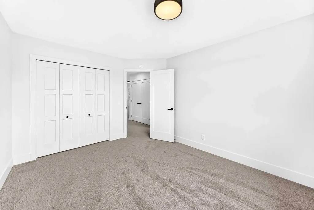 226 Greystone Boulevard Cochrane AB T4C 3K3