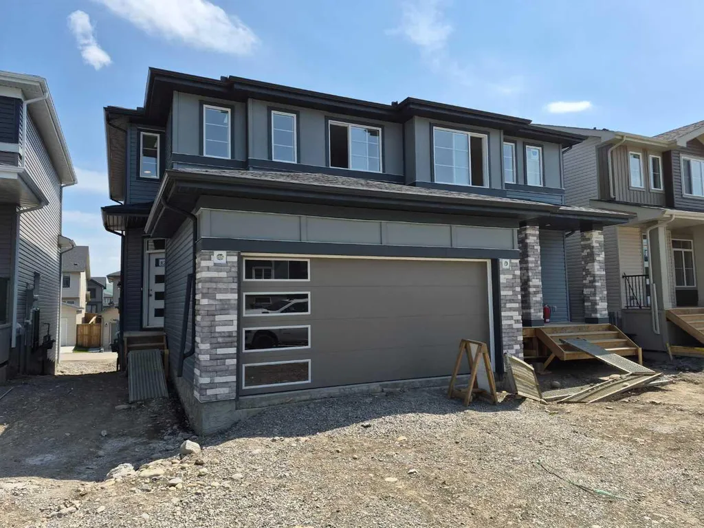 226 Greystone Boulevard Cochrane AB T4C 3K3