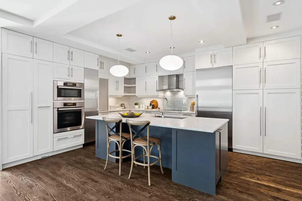 3237 7 Street SW Calgary AB T2T 2X8