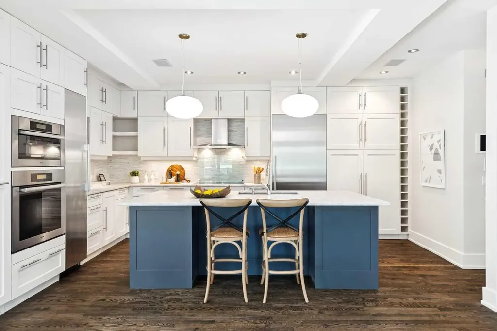 3237 7 Street SW Calgary AB T2T 2X8