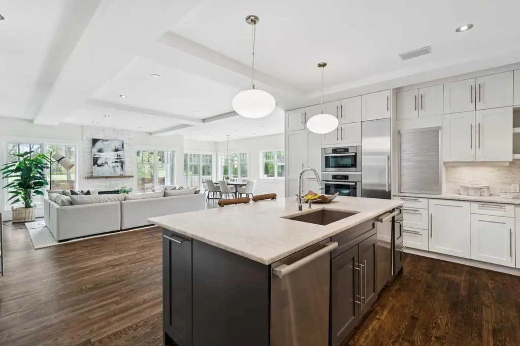 3237 7 Street SW Calgary AB T2T 2X8