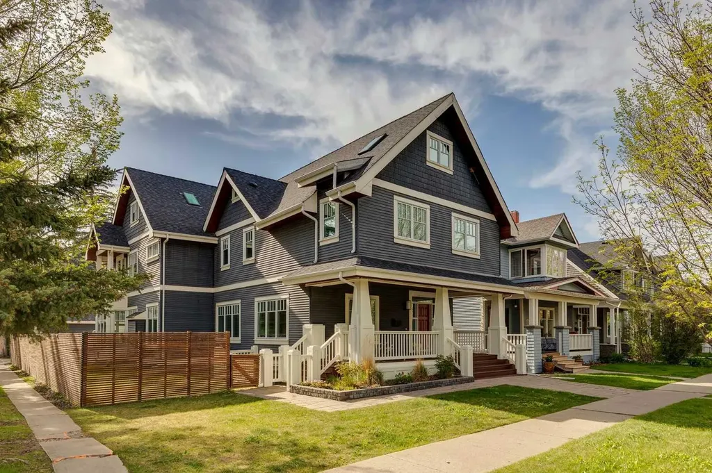 3237 7 Street SW Calgary AB T2T 2X8