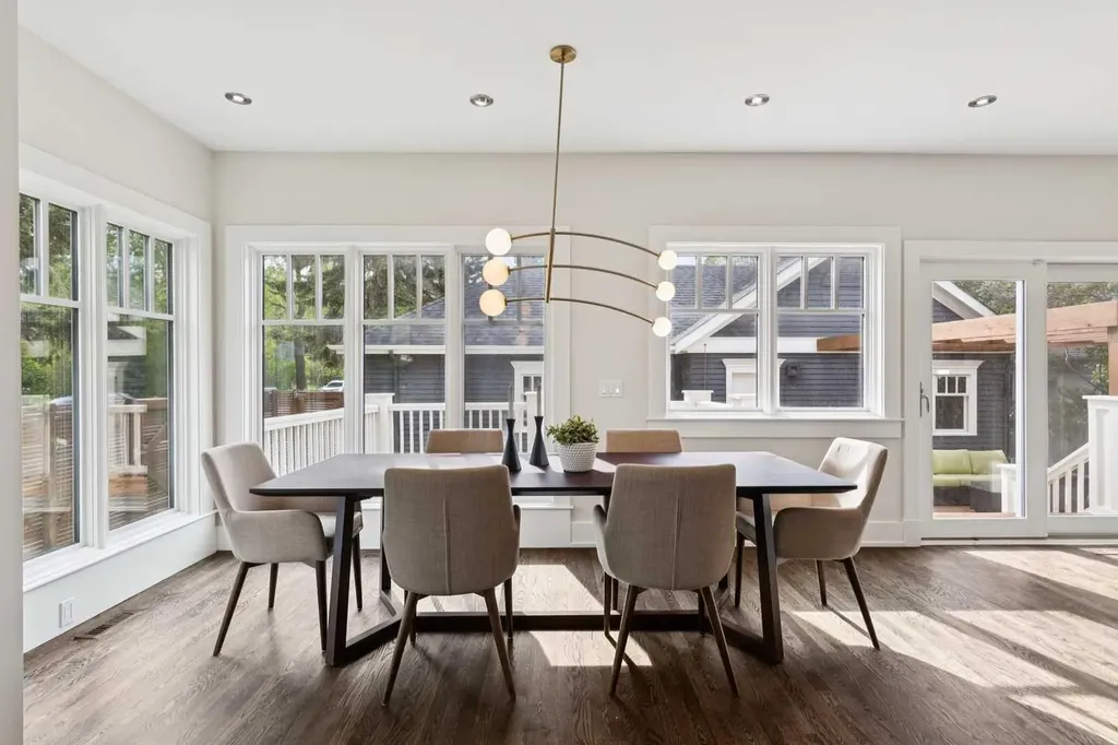 3237 7 Street SW Calgary AB T2T 2X8