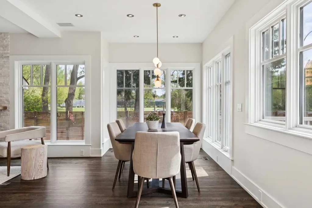 3237 7 Street SW Calgary AB T2T 2X8