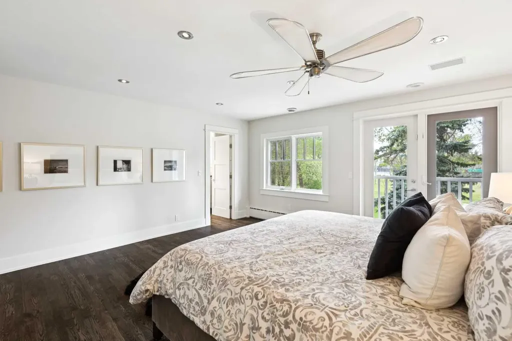 3237 7 Street SW Calgary AB T2T 2X8