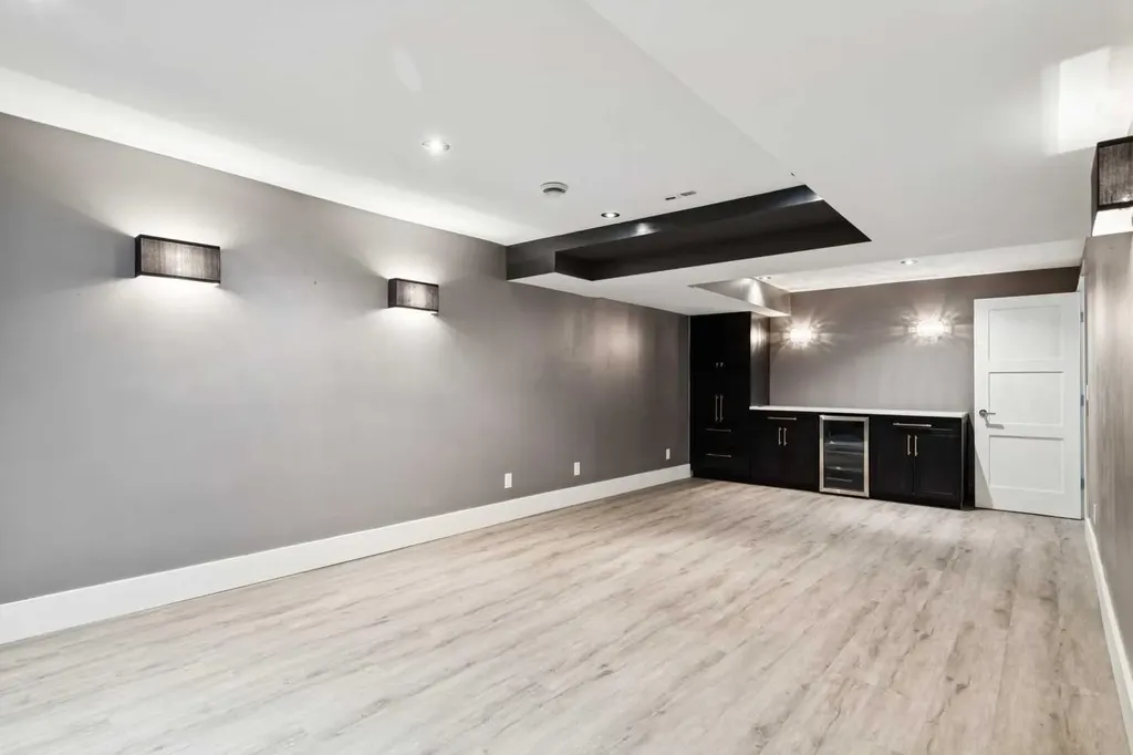 3237 7 Street SW Calgary AB T2T 2X8